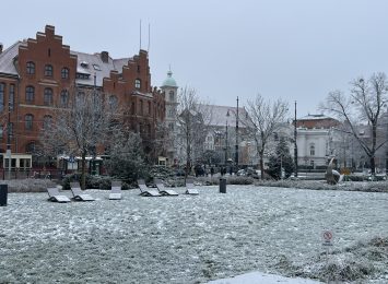 zima Toruń starówka