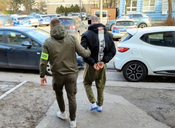 Mężczyzna w mieszkaniu na Koniuchach w Toruniu miał pół kilograma amfetaminy.
