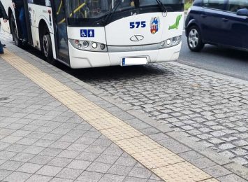 mzk autobus zatoka autobusowa chodnik